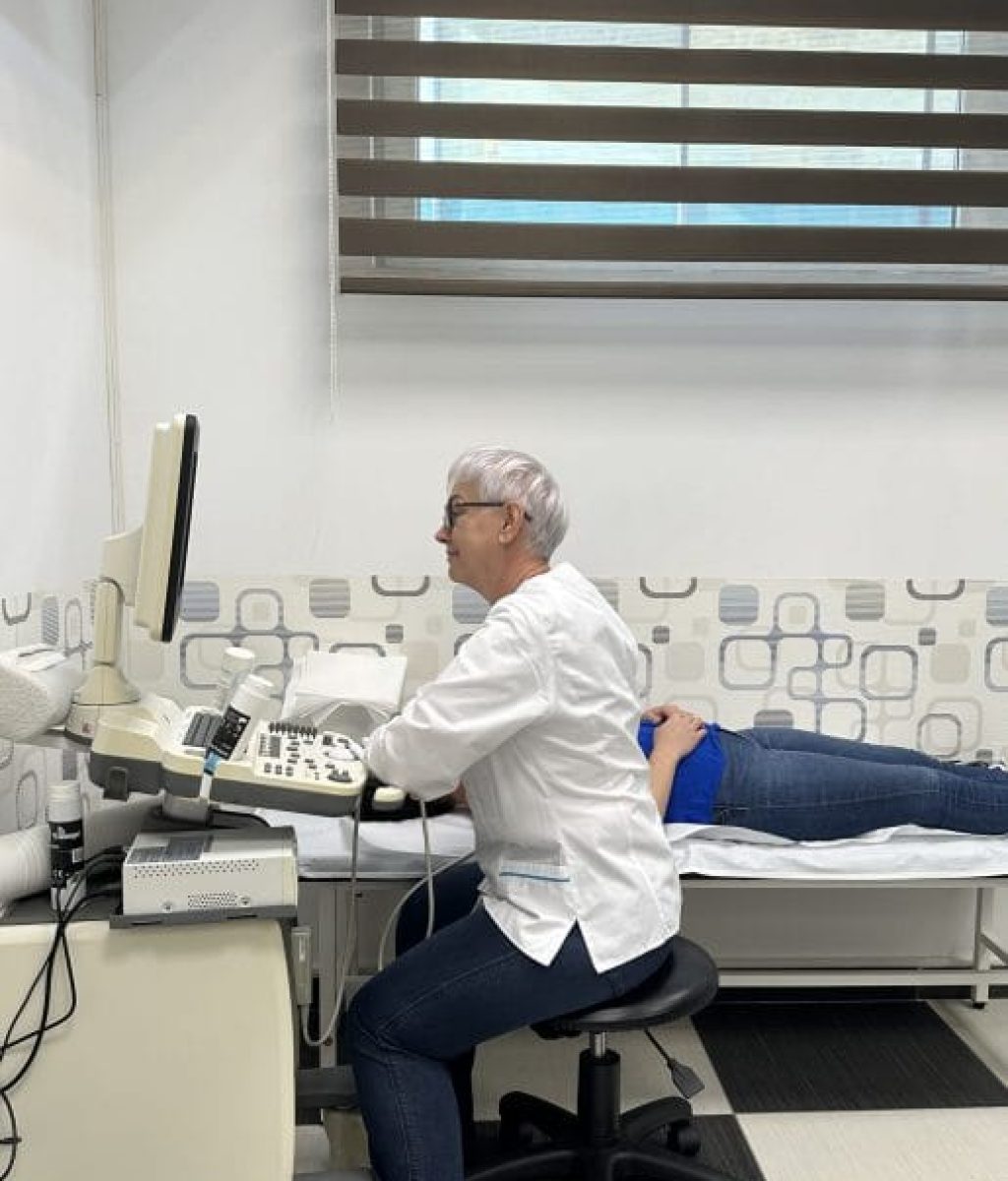 Ecografie tiroidiana efectuata in cabinetul de endocrinologie din Brasov